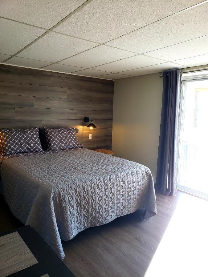 Motel Shantik Монтебело Екстериор снимка